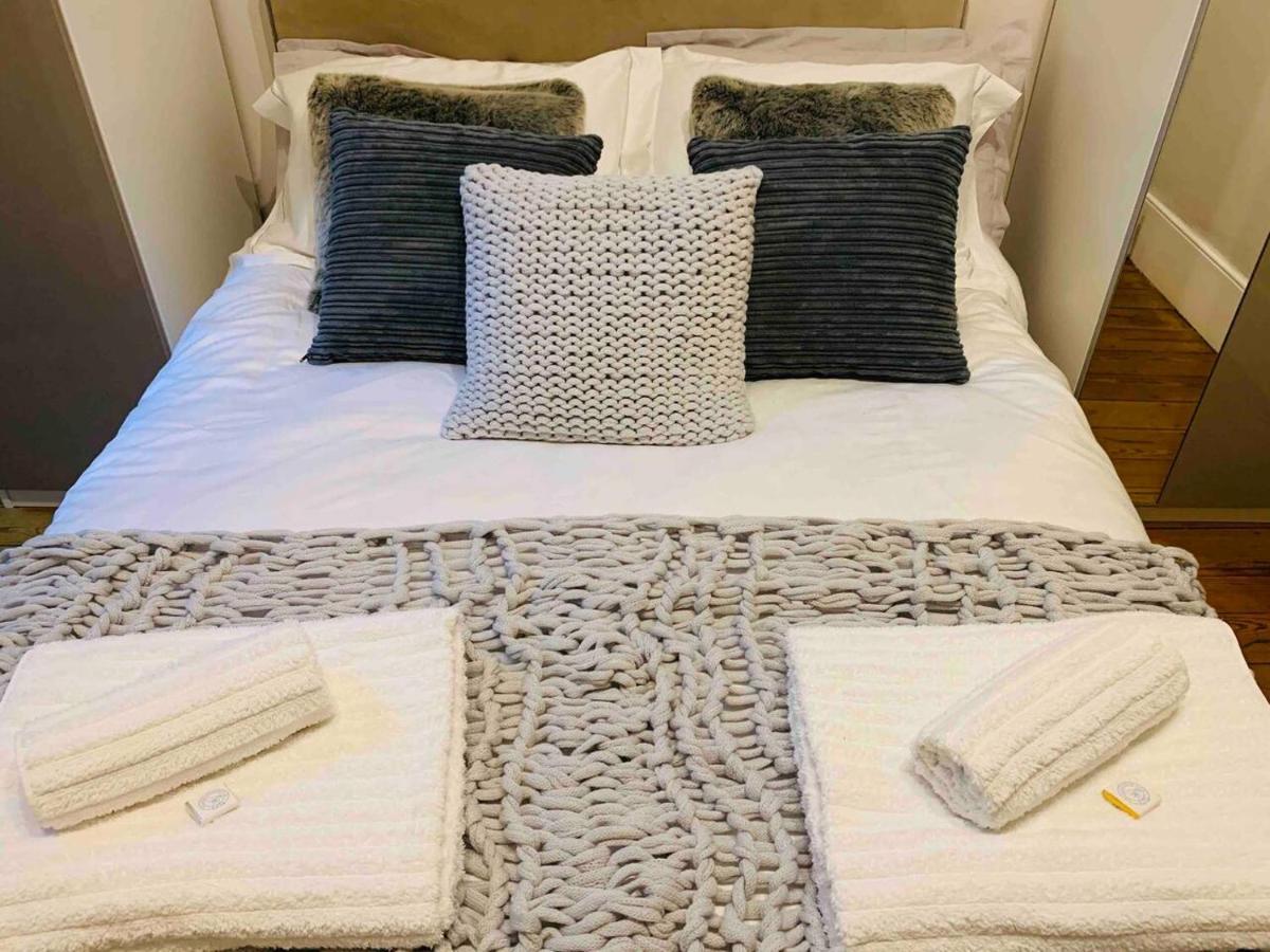 Luxury Fulham Flat With 5* Touches Nr River Thames Londra Esterno foto