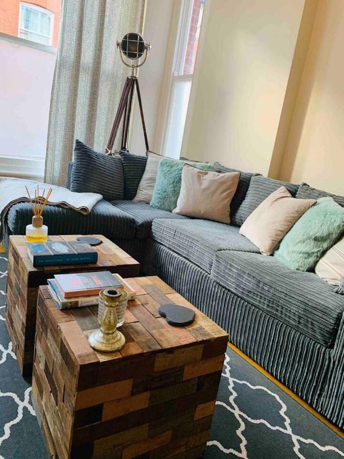 Luxury Fulham Flat With 5* Touches Nr River Thames Londra Esterno foto